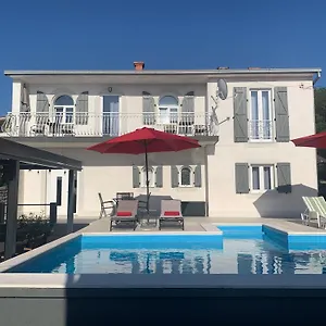 https://my-day-house.primorje-gorskikotar.com